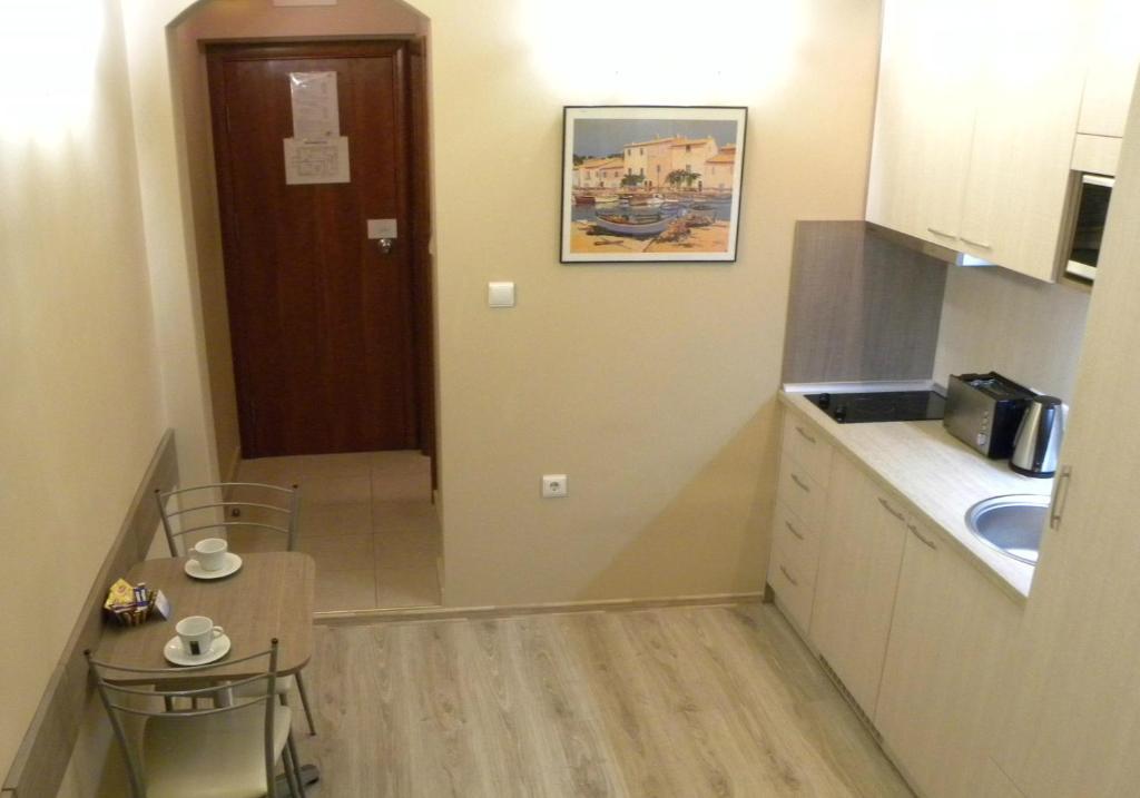 Three Dolphins Hotel With Rooftop Terracе Varna Chambre photo
