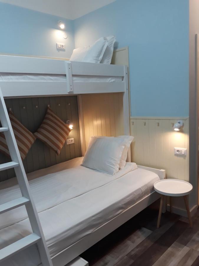 Three Dolphins Hotel With Rooftop Terracе Varna Chambre photo